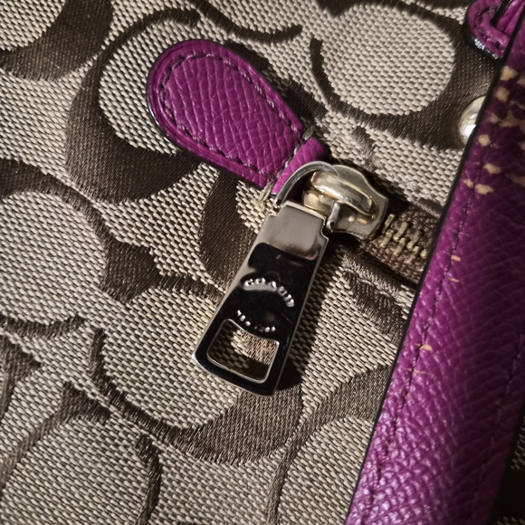 Coach Signature Brown and Pink Tote Bag - Picture 3 of 6